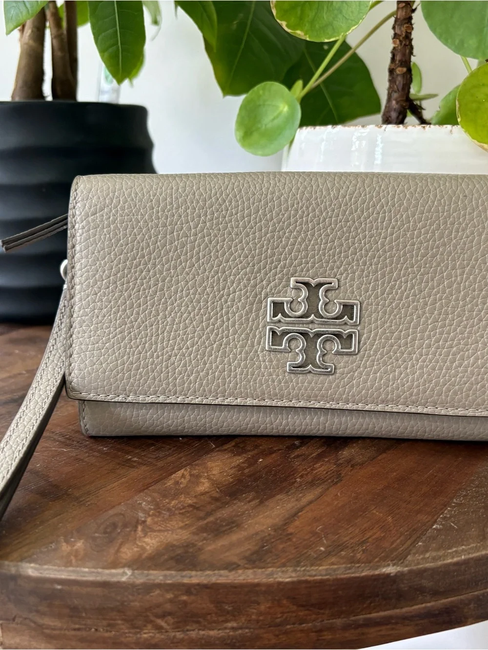 Tory Burch Pebbled Leather Wristlet in Taupe